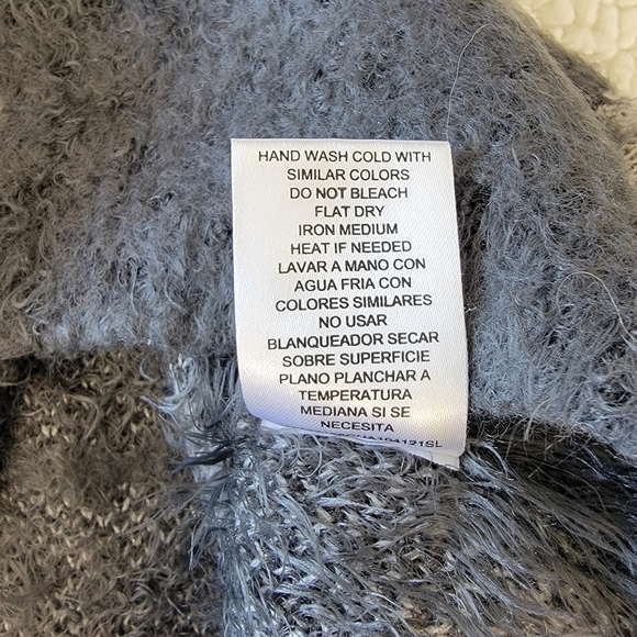 Joseph A Crewneck Sweater Eyelash Dark And Light Gray Circles Soft Fuzzy Size S - Picture 7 of 9